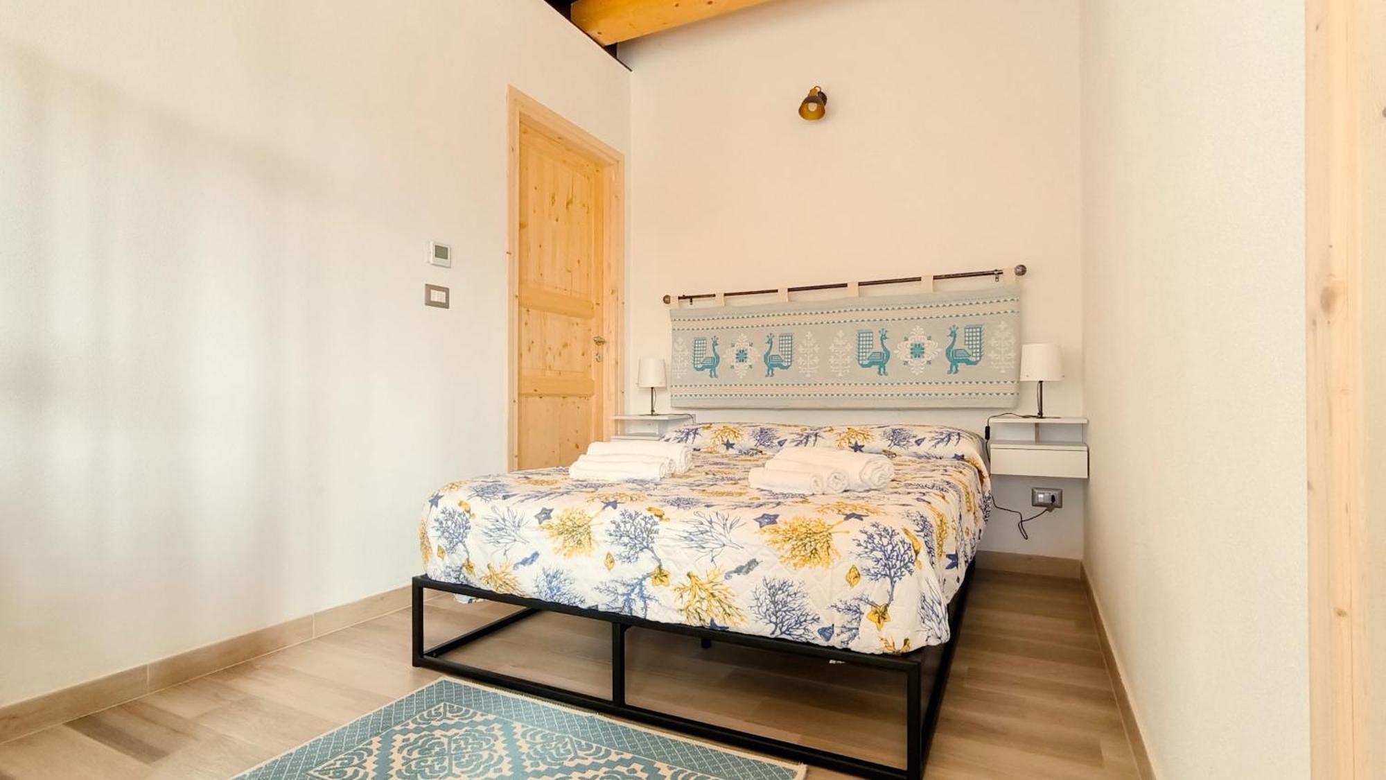 Guesthouse I Tramonti Olmedo Extérieur photo